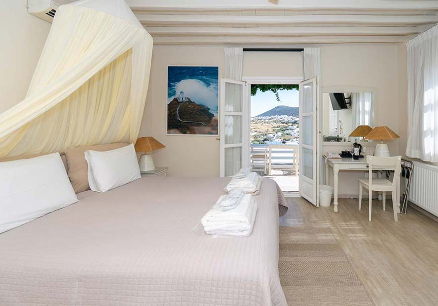 Superior rooms at hotel Petali Village in Sifnos
